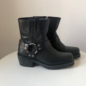 Harley Davidson leather boots